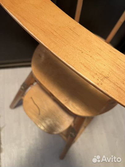 Детский стол со стулом