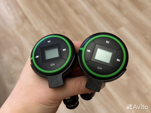 MP3 плеер+FM трансмиттер qumo runner 4GB