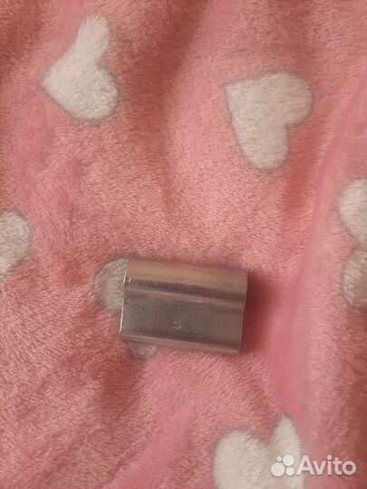 Личинки 2 шт