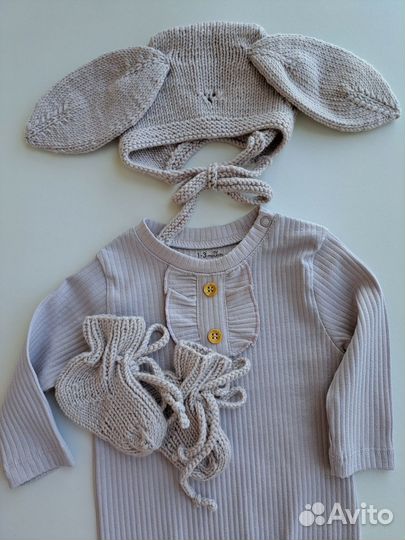 Комплект вязаный шапочка, пинетки