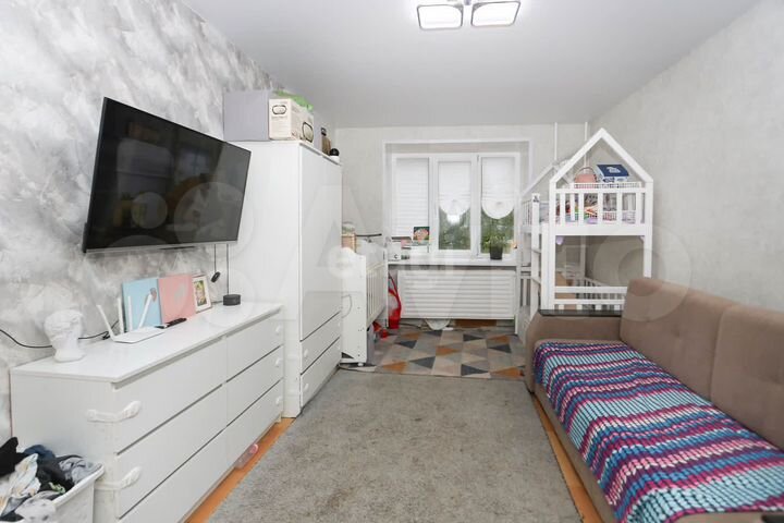 Комната 26,8 м² в 2-к., 2/9 эт.