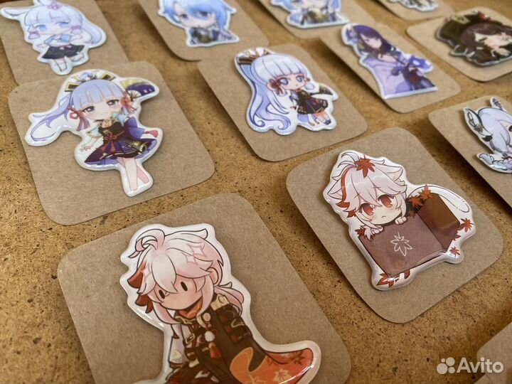 Аниме значки Геншин