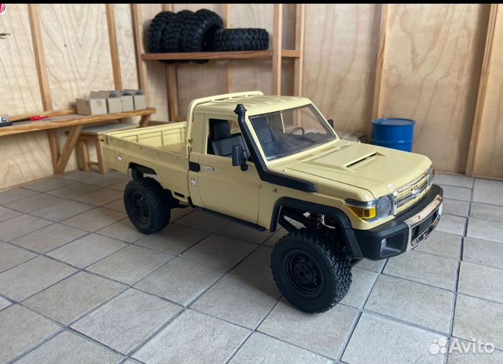 RC модельMN82 1:12 toyota land cruiser LC79