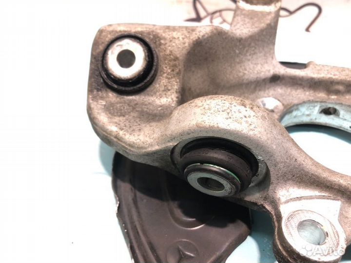 Кулак задний правый Mercedes-Benz C-Klasse W205