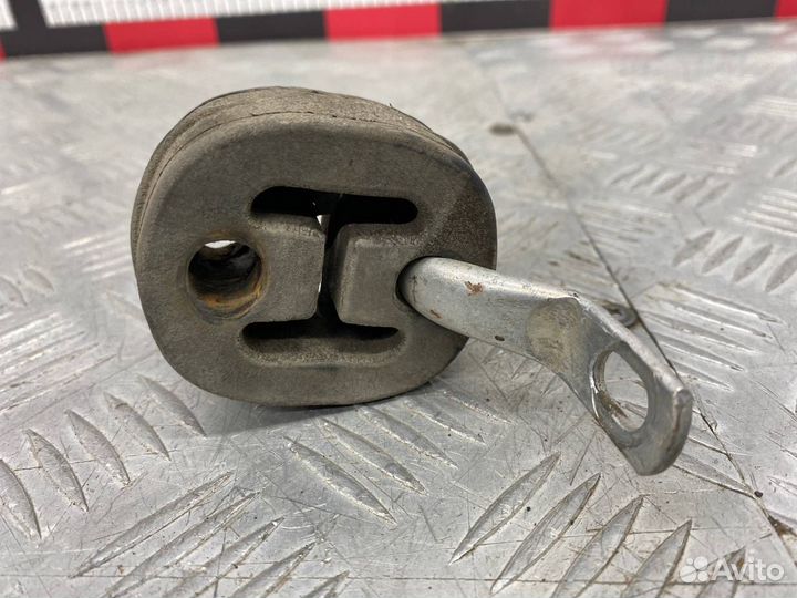 Б/У подушка глушителя (крепления, кронштейн