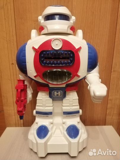Робот на батарейках