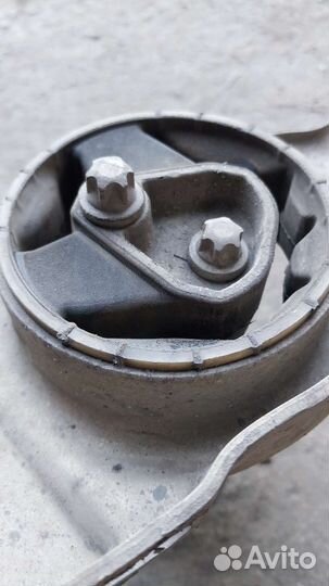 Кронштейн подушки двигателя правой LADA granta