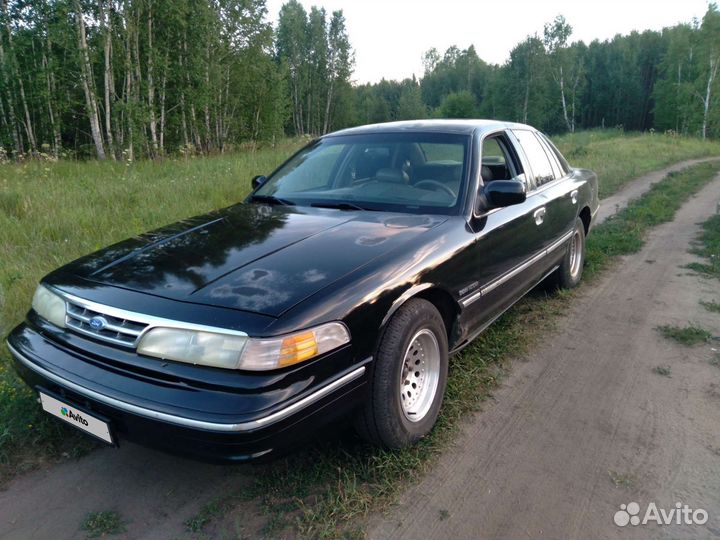Ford Crown Victoria 4.6 AT, 1996, 189 564 км
