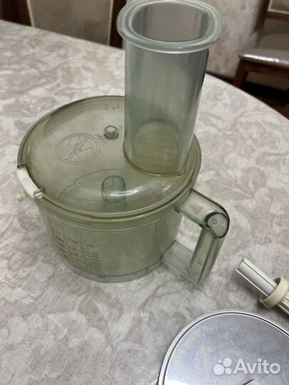 Стакан,чаша,терки для кухонного комбайна Bosh