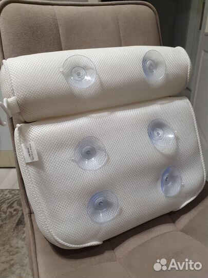 Подушка для ванной