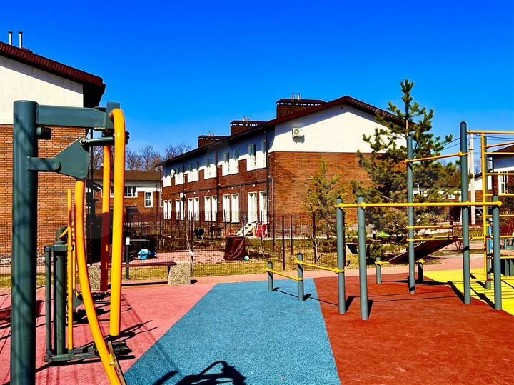 Таунхаус 73 м² на участке 2 сот.