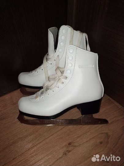 Коньки фигурные