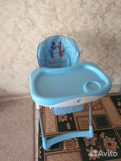 Стул для еды. состояние отличное, не где не тресну