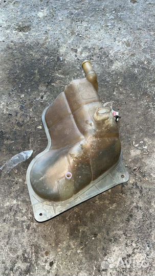 Расширительный бачок Audi A6 Q ALG 2,8 л. 193 л.с