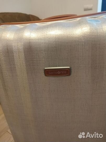 Чемодан на колесах samsonite L