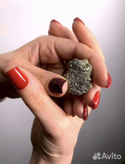 Наращивание ногтей