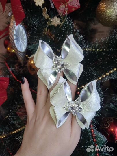 Бабочки и хризантемы-резиночки