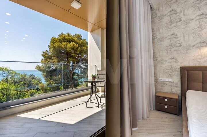 Квартира-студия, 54 м², 3/10 эт.