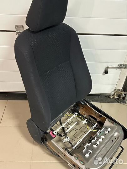 Сиденье к тойота камри 50