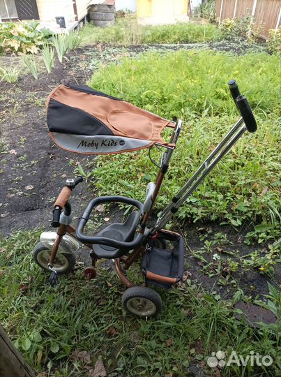 Трехколесный велосипед