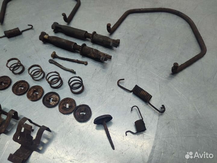 Механизм задних тормозов Toyota Tercel L40 1993 г