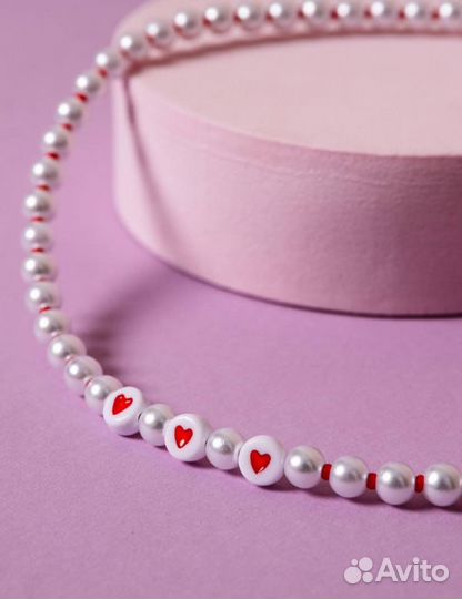 Колье из жемчужных бусин ручной работы