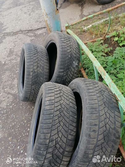 Goodyear Aquatred 215/55 R16