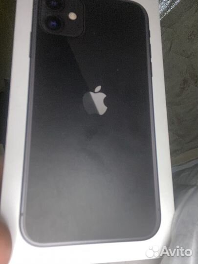 iPhone 11, 64 ГБ