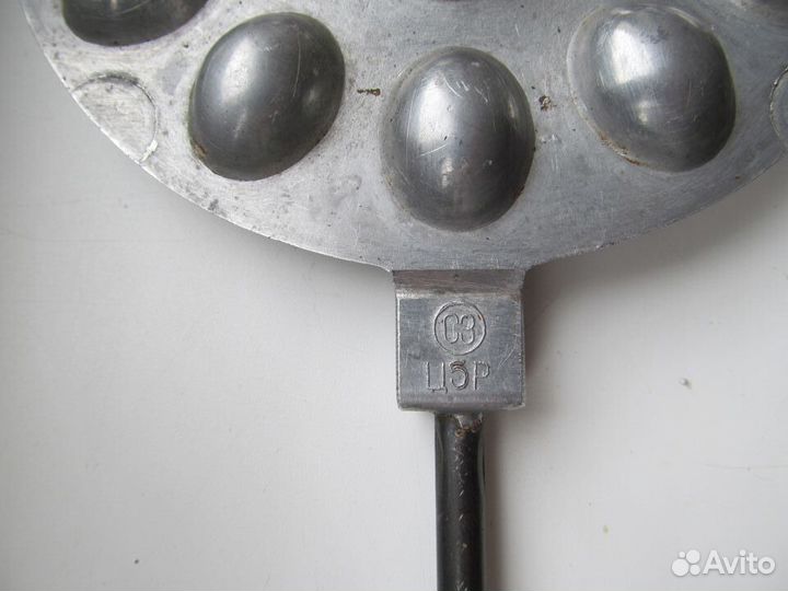 Форма для выпечки орехов, орешница