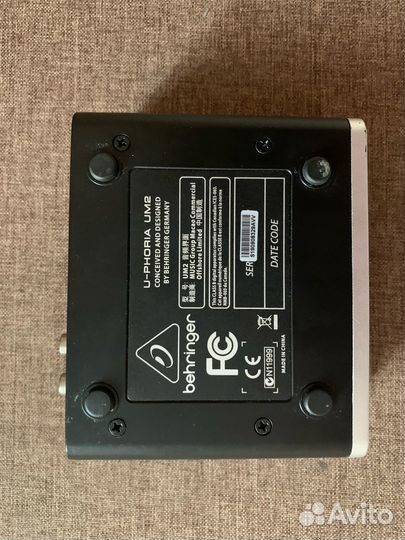 Звуковая карта Behringer u phoria UM2