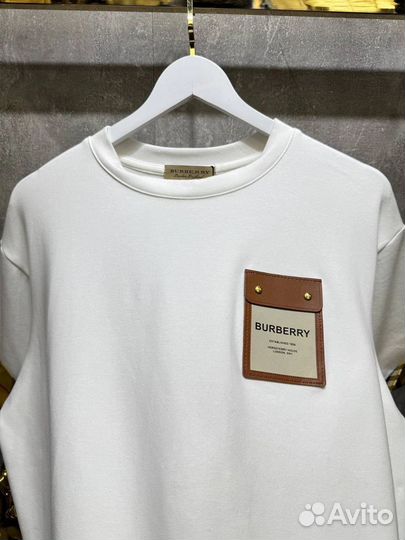 Женская Футболка Burberry