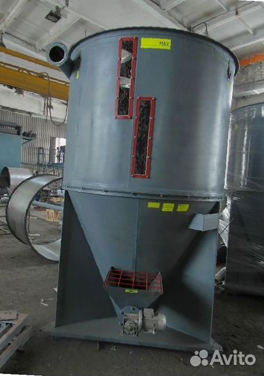 Кормосмеситель вертикальный