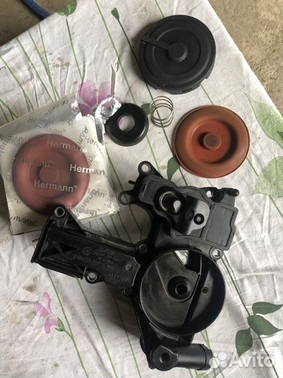 Маслоотделитель б/у VAG 06H103495AC