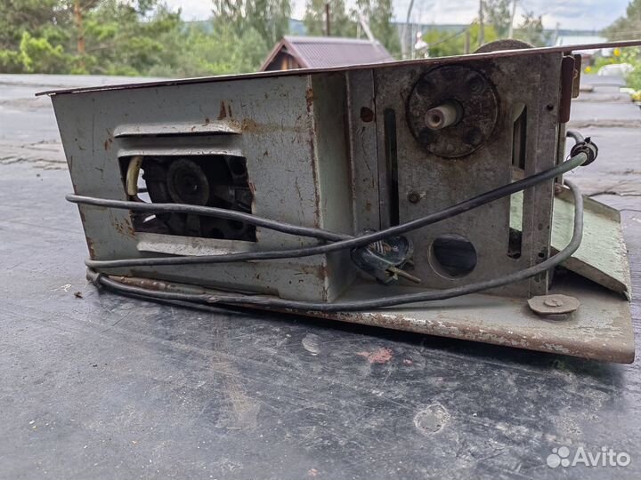 Станок наждачный