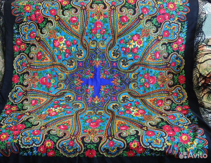 Платки и шали павлопосадские