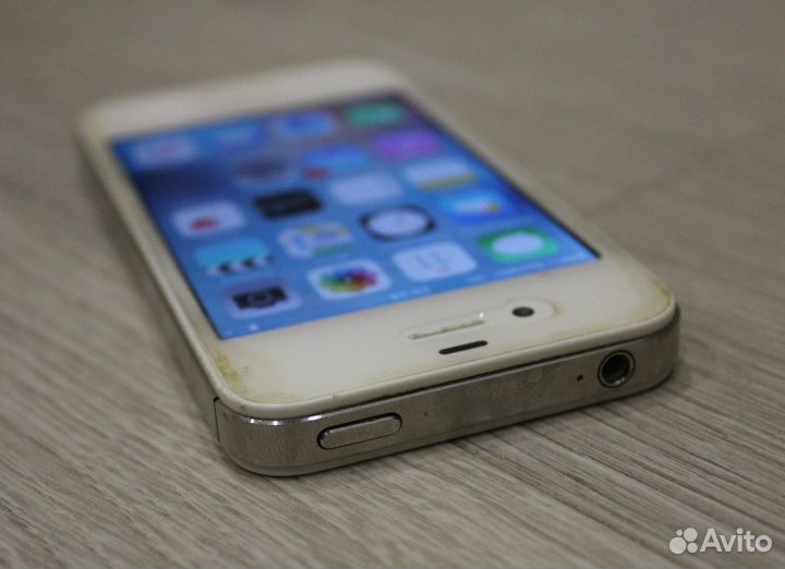Рабочий Apple iPhone 4s 8g В комплекте. оригинал 1