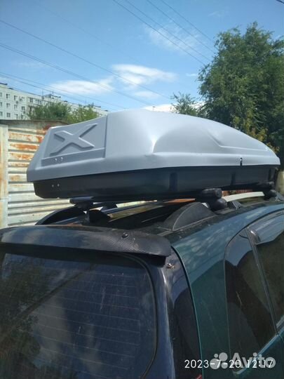 Багажник бокс на крышу thule