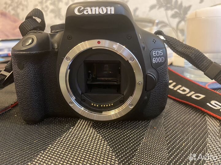 Зеркальный фотоаппарат canon eos 600d