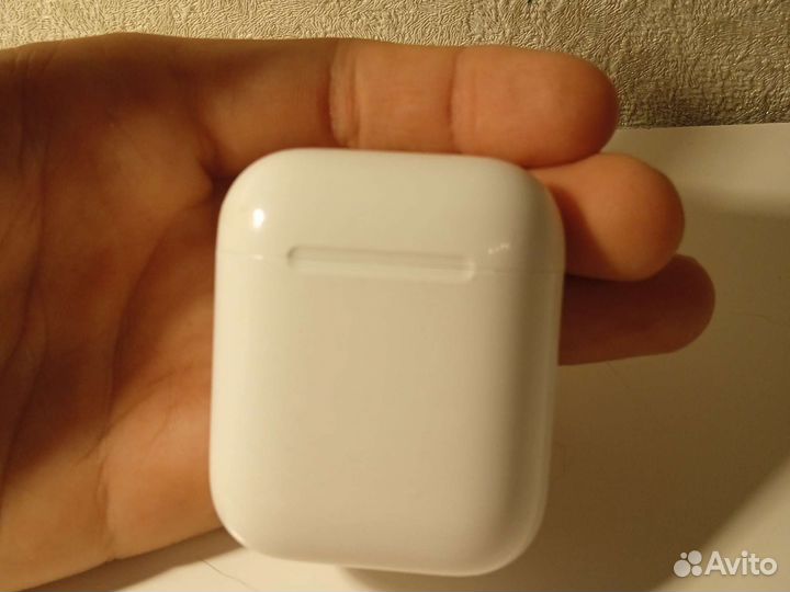 Беспроводные наушники apple airpods