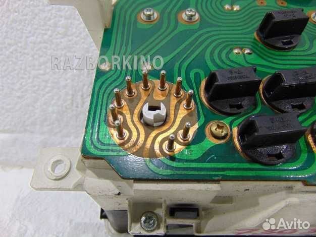 Панель приборов Мазда 323 3 BF