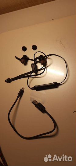 Беспроводные наушники