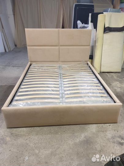 Кровать двухспальная 160 200