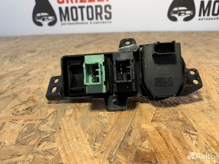 Блок управления зеркалами Chery Tiggo T11 sqre4G16