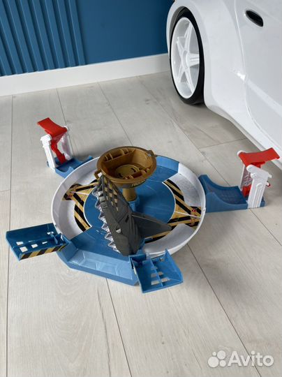 Арена Monster Trucks