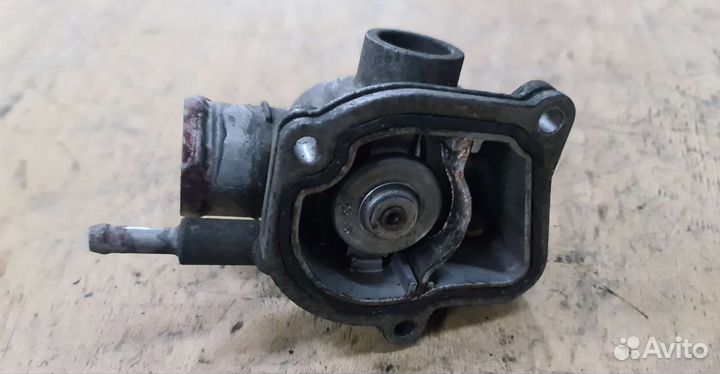 Термостат Mercedes Sprinter OM611