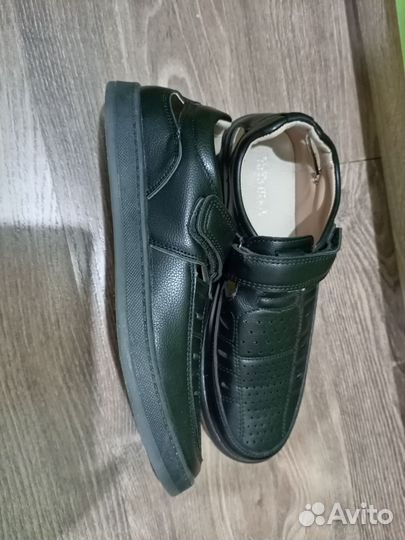 Обувь туфли и кроссовки на мальчика 37-38р