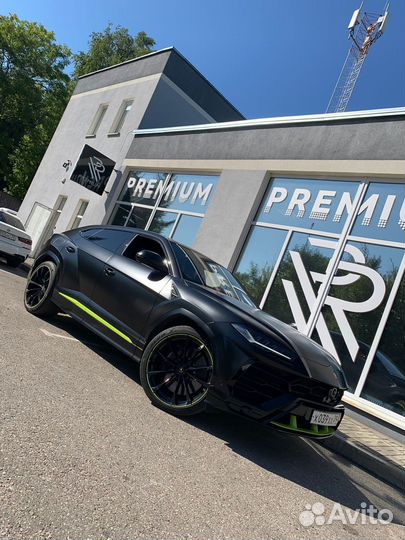 Черная решетка радиатора BMW X5 G05