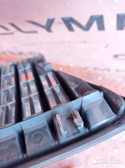 Решетка радиатора Toyota Cresta GX100 1G-FE 1998