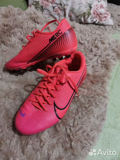 Бутсы Nike
