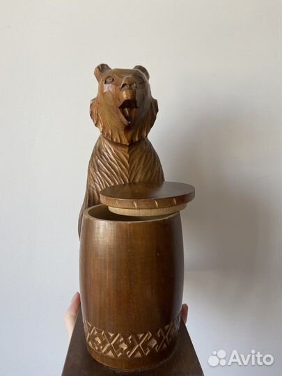 Деревянный медведь из СССР
